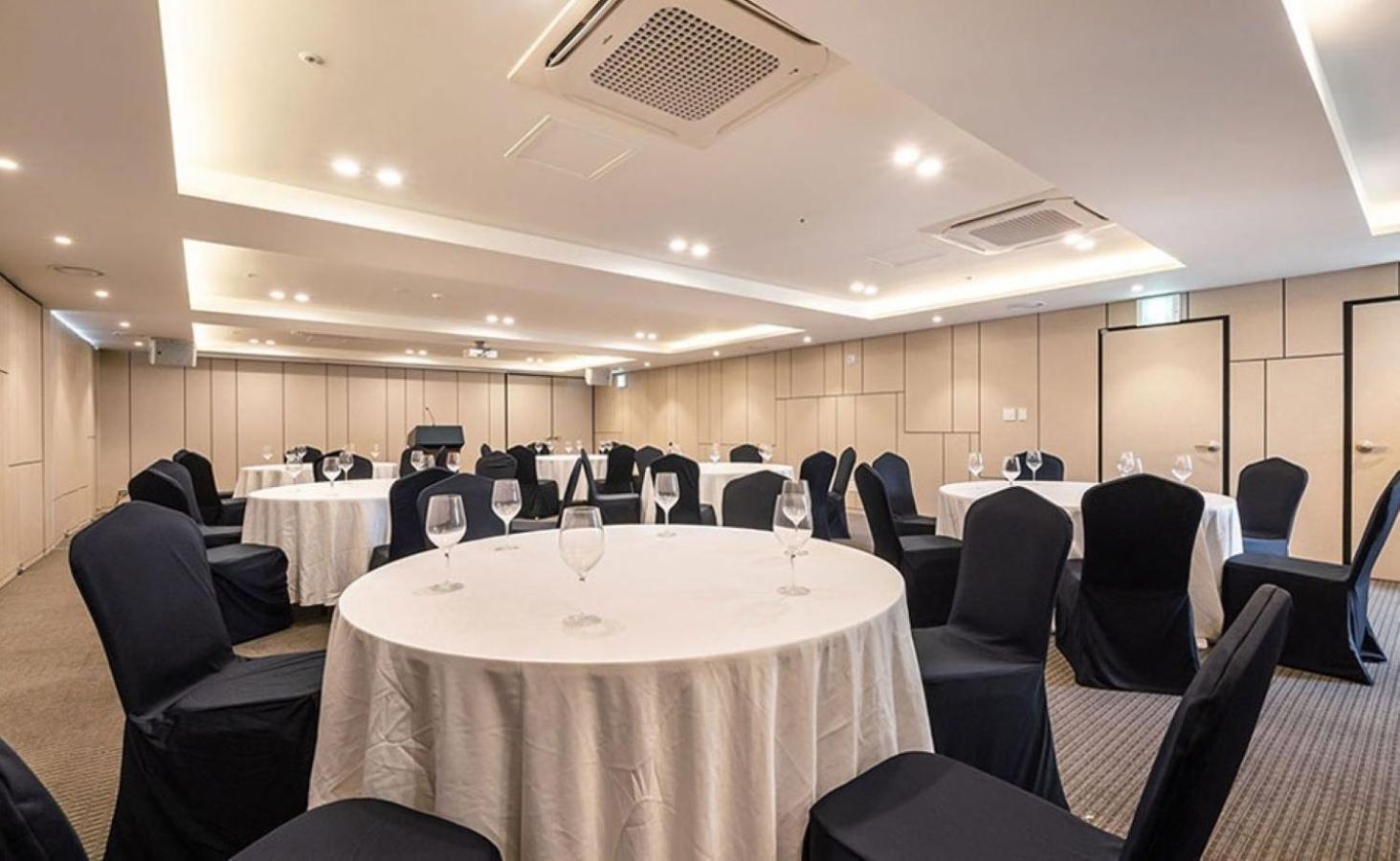 Sweet May Seogwipo Hotel ภายนอก รูปภาพ