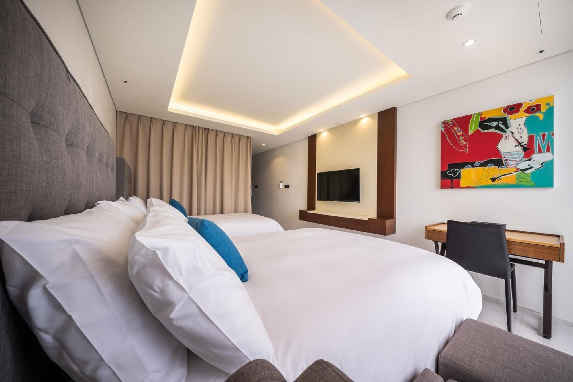 Sweet May Seogwipo Hotel ภายนอก รูปภาพ
